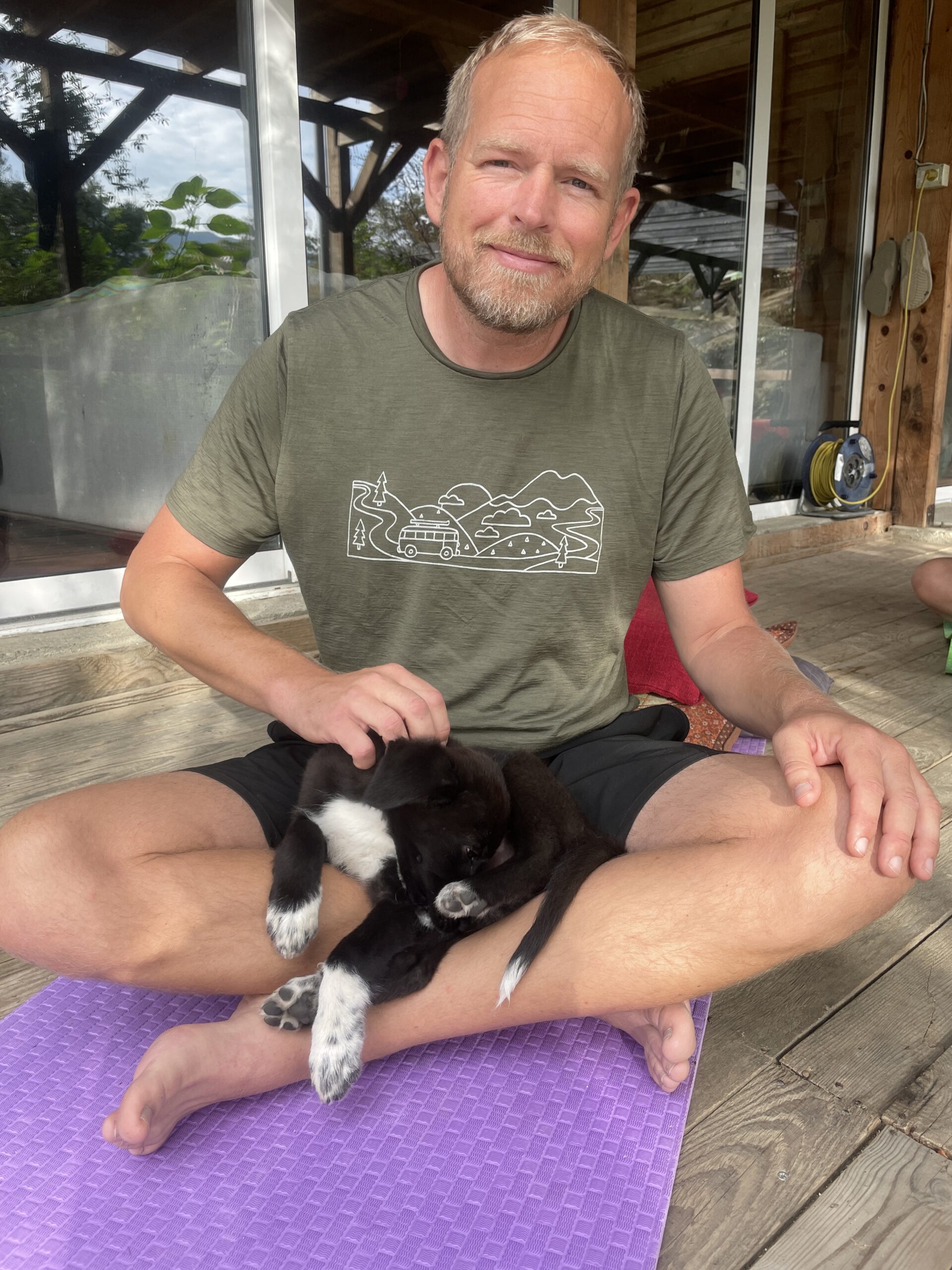 Hulp na seksueel misbruik puppy yoga